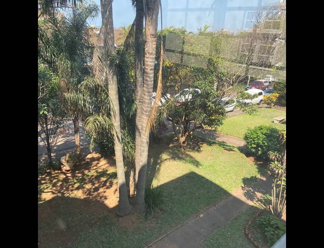 1 BEDROOM FLAT TO LET IN BULWER